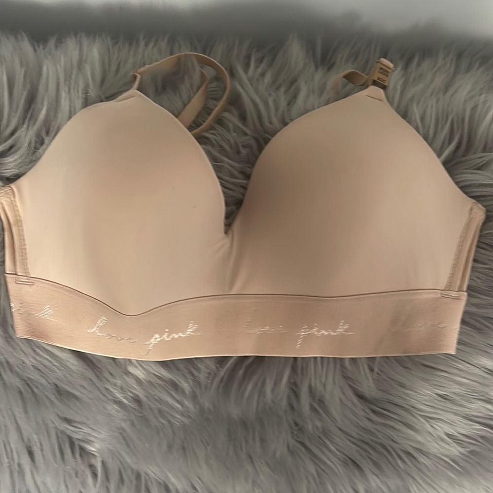Wire less pink Bra 32 C